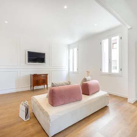 46 Luxury Апартаменты *