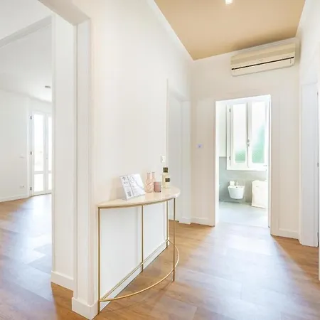 46 Luxury Апартаменты